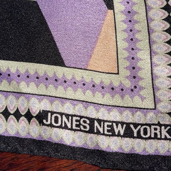 Designer, Vintage Jones New York Silk Scarf - Picture 3 of 8